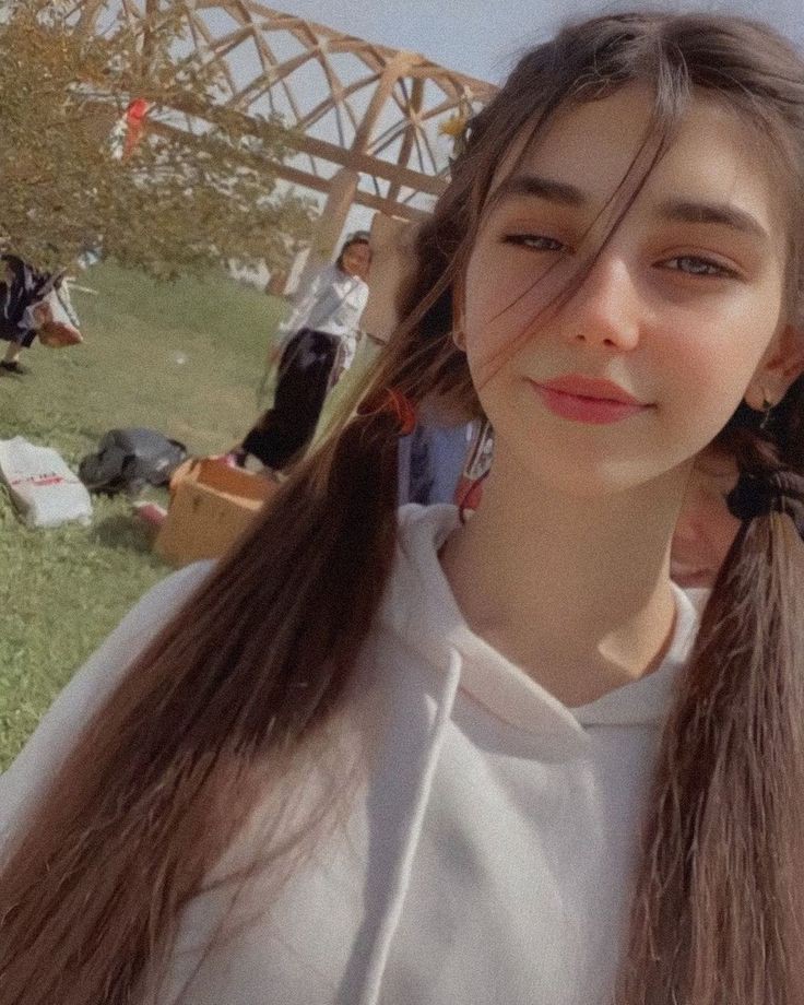 @v_x__99 author photo 